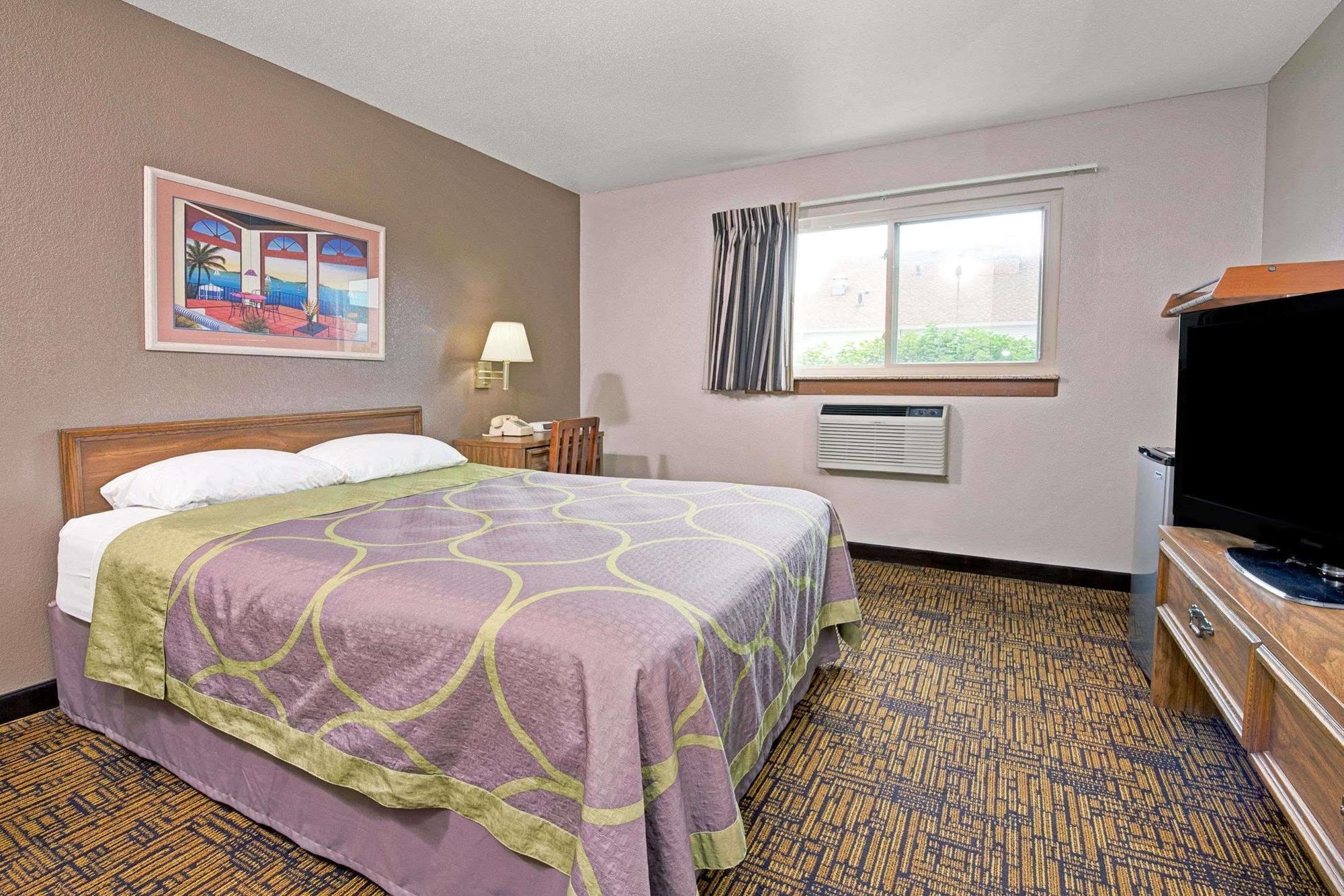 Super 8 By Wyndham Indianapolis Emerson מראה חיצוני תמונה